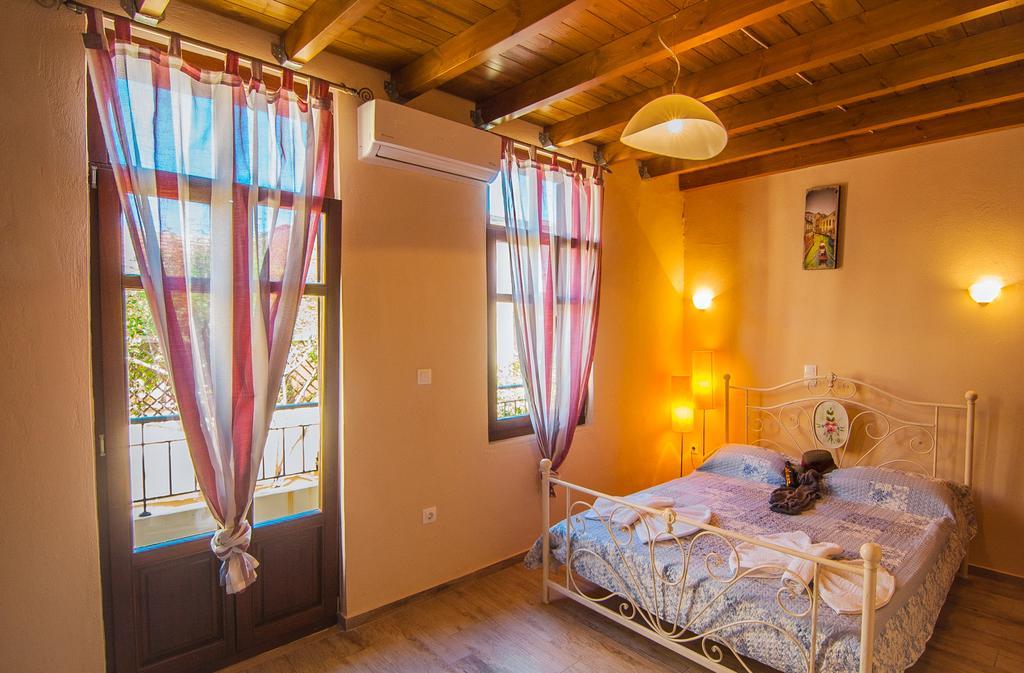 Asikiko Suites Rétino Habitación foto